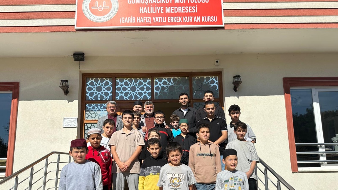 GARİP HAFIZ KURAN KURSUNA ZİYARET